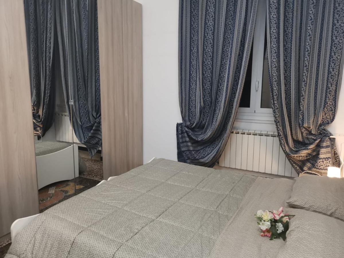 Wow Home - 175 Mq - Posteggio Privato - Davanti Porto Traghetti - Fino A 10 Posti Letto Genova Exterior foto