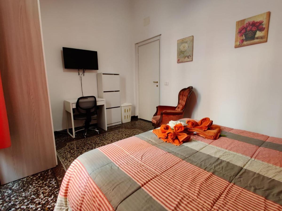 Wow Home - 175 Mq - Posteggio Privato - Davanti Porto Traghetti - Fino A 10 Posti Letto Genova Exterior foto