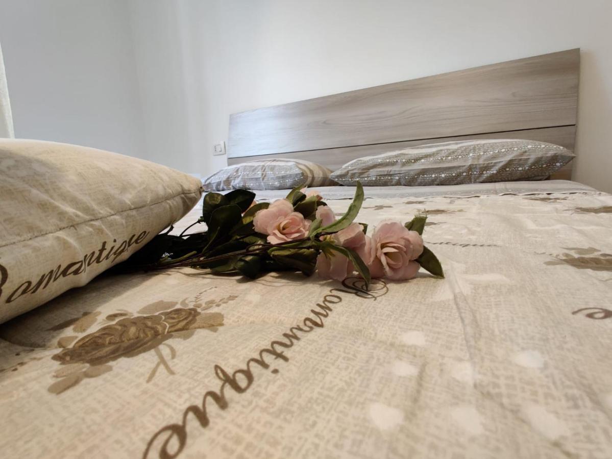 Wow Home - 175 Mq - Posteggio Privato - Davanti Porto Traghetti - Fino A 10 Posti Letto Genova Exterior foto