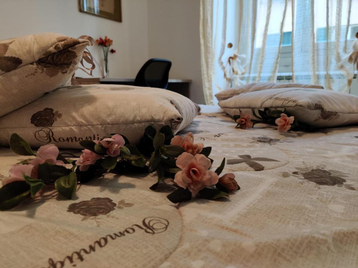 Wow Home - 175 Mq - Posteggio Privato - Davanti Porto Traghetti - Fino A 10 Posti Letto Genova Exterior foto