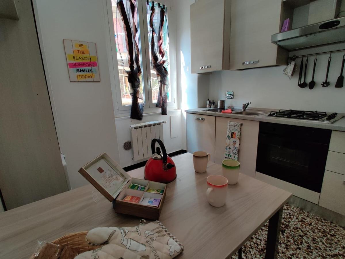 Wow Home - 175 Mq - Posteggio Privato - Davanti Porto Traghetti - Fino A 10 Posti Letto Genova Exterior foto