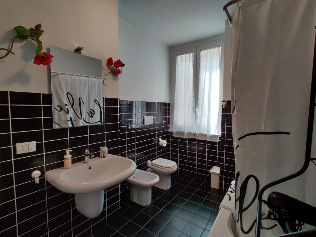 Wow Home - 175 Mq - Posteggio Privato - Davanti Porto Traghetti - Fino A 10 Posti Letto Genova Exterior foto